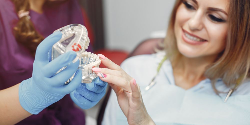 Decoding the Pros and Cons of Invisalign Treatment